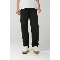 KOAJ - Jean café oscuro tipo skater con tiro medio y bota anch Hombre