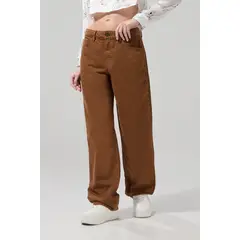 KOAJ - Jean straight leg café con tiro alto y bota recta