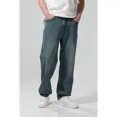 KOAJ - Jean 90´S tiro medio azul con bota ancha y bolsillos