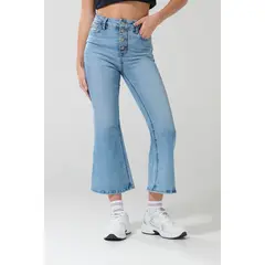 KOAJ - Jean flare azul claro tiro alto con bota ancha y botone