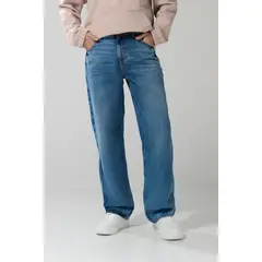 KOAJ - Jean azul claro carpintero con tiro medio y bota ancha Hombre