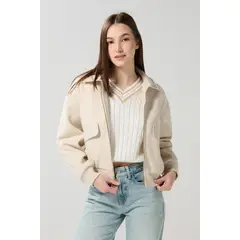 KOAJ - Chaqueta cazadora kaki clara con cuello trucker y bolsi Mujer