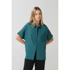 KOAJ - BLUSA CAMISERA HOMBRO RODADO Mujer