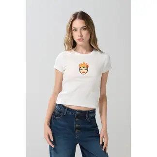 KOAJ - Camiseta cuello redondo crema con diseño de Reina Malva Mujer