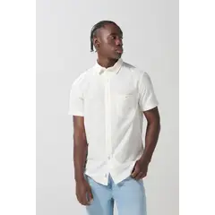 KOAJ - Camisa unicolor en algodón con botones y manga corta Hombre