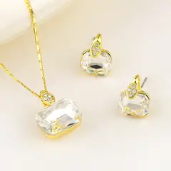 VERAMOREST - Set de joyería Aretes y Collar dorado con cristal