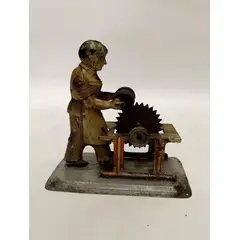 JAPAN - Juguete Antiguo Trade Mark Hojalata Cortador Madera Variado