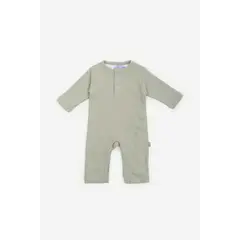 NATO - Pijama jumper verde pistacho con forro estampado de la colección La Magia de Ser marca