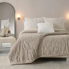 VIANNEY - Cobija Everest Avellana Microfibra Suave