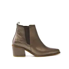 ANTONINA SHOES - Botines en Cuero Bronce con Resorte y Tacón Forrado - Antonina