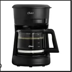 OSTER - Cafetera 5 Tazas, con Filtro Reutilizable, Botón con Luz de Encendido y Apagado, Color Negro