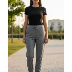 VIA7 - Pantalón Jogger Satinado Plateado - Lujo Urbano y Confort Impecable