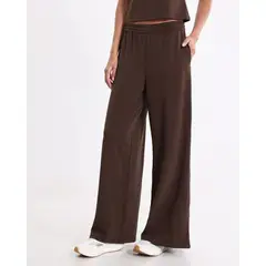 ATMOS - Pantalón Amplio Plush con Venas para Mujer Deportiva Color Café Marca