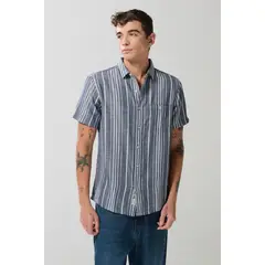 KOAJ - Camisa con cuello sport collar, manga cort Hombre