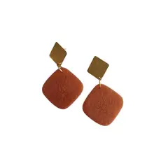 BY CAMI - Aretes Snow Square en Resina By Cami®