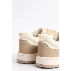 KOAJ - Tenis casuales cremas con cortes kakis localizados Hombre