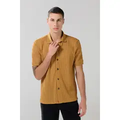 KOAJ - Camisa cuello resort unicolor con texturas y manga cort Hombre