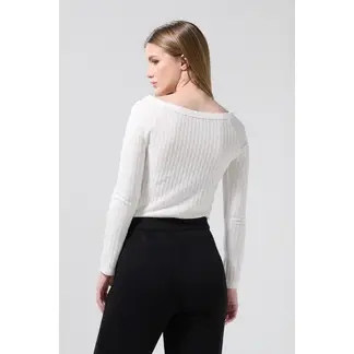 KOAJ - Camiseta crop top unicolor con manga larga y cuello ban Mujer