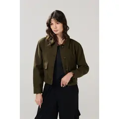 KOAJ - Chaqueta crop unicolor con bolsillos de parche en el fr Mujer