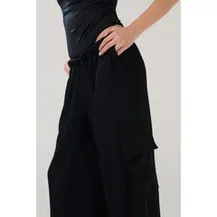 KOAJ - Pantalón palazzo negro cargo con bolsillos utilitarios Mujer