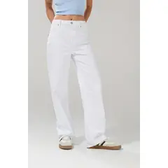 KOAJ - Jean bota recta 90´S blanco con tiro alto y bolsillos Mujer