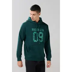 KOAJ - Buzo con capota verde oscuro y diseño college numérico Hombre