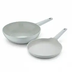 BERGNER - SET X 2 PIEZAS CEMENTO (WOK 28CMS Y PANQUEQUERA 26CMS)