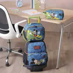 TOTTO - Combo Escolar Morral ruedas Mickey + Lonchera y Cartuchera