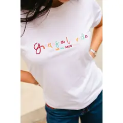 PEACE OF MIND - Camiseta Oversize Gracias a La Vida Que Me Ha Dado Tanto Cuello Redondo Blanca