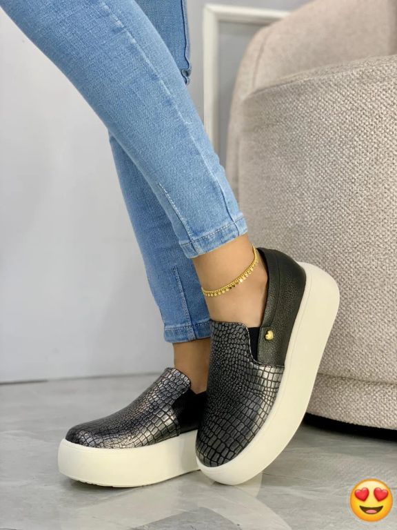 Imagen de Zapato Casual Negro Zapatos Sin Cordón de Cuero