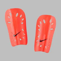 NIKE - Canilleras Unisex Rojo - Negro