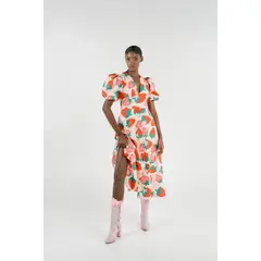 PINEAPPLES DON'T HAVE SLEEVES - Vestido Midi con Estampado Fresas Pineapples