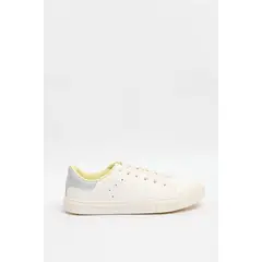 KOAJ - Tenis blancos casuales con talón gris y perforaciones Mujer