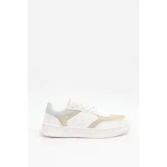 KOAJ - Tenis casuales blancos con perforaciones y contrastes Mujer