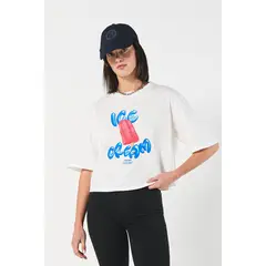 KOAJ - Camiseta crema crop top oversize con diseño de helado Mujer
