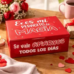 INFANTILES CAJUROMIX - Caja Para Torta O Regalo Diseño De Frases 28cm Rojo Negro