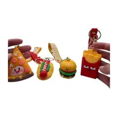 MAZUGI - Set de 4 Llaveros Comida Rápida Diseño Divertido Moderno