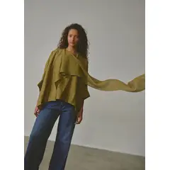 VALENTINA JARAMILLO INMACULADA - Blusa Carmesí Verde Oliva