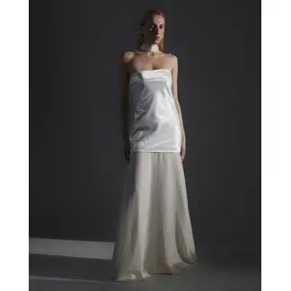 CAMILA SARMIENTO - VESTIDO LARGO CON VELO CISNE MARFIL