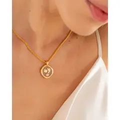 AVEMARIA - Collar Manito Perla + Aretes Perla