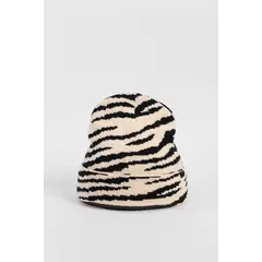 KOAJ - Gorro beanie, con diseño de print cebra en color kaki y Mujer