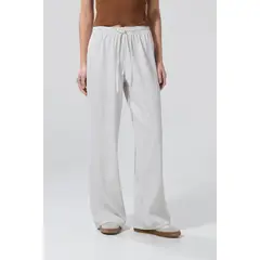 KOAJ - Pantalón palazzo tiro alto crema con rayas y bota ancha Mujer