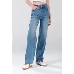 KOAJ - Jean 90´S bota recta azul claro con tiro alto y bolsil Mujer