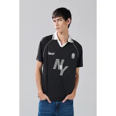 KOAJ - Camiseta oversize negra con cuello polo y arte college Hombre