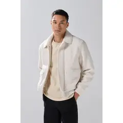 KOAJ - Chaqueta cuello trucker crema clara en tela sherpa Hombre