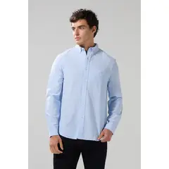 KOAJ - Camisa con cuello button down unicolor y manga larga Hombre