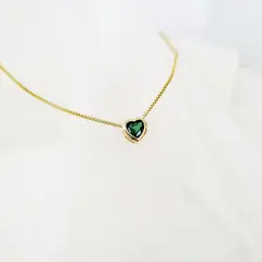 RAVEL - Cadena dije corazón solitaire verde RAVEL.