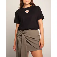 BASICAL - Camiseta Open Heart Negro