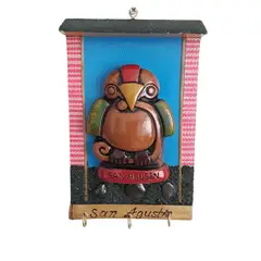 ARTESANAL - PORTALLAVES CON FIGURA PRECOLOMBINA CULTURA SAN AGUSTÍN