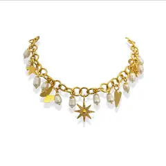 MERAKI - Collar mujer Perlas y Charms Dijes Bañado en oro 24kt - Collar chunky - Cadena mujer